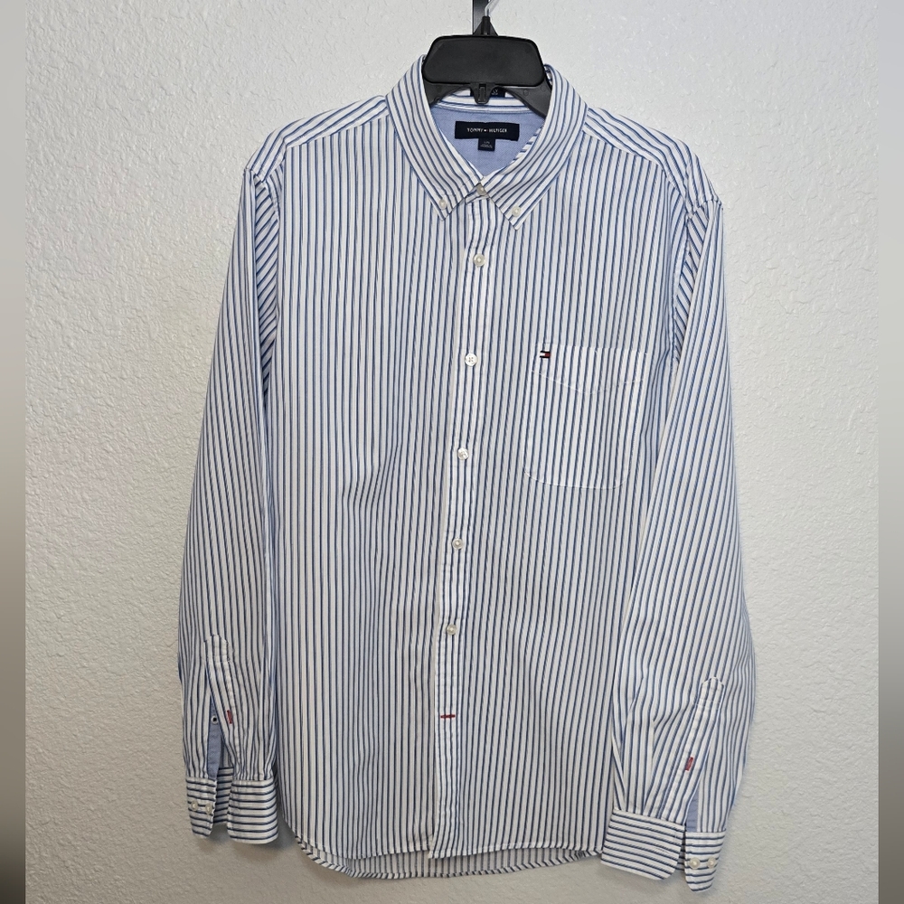 Tommy Hilfiger Men's Button Down Long Sleeve Shirt